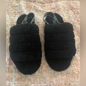 Used Uggs slippers